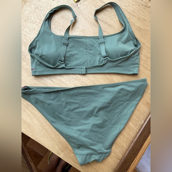 Everlane square neck bikini top herb - Picture 6 of 7